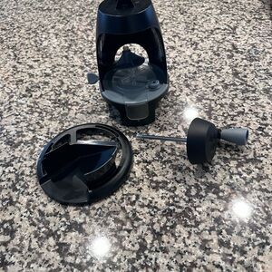 The Pampered Chef Black and Gray Kitchen Tool